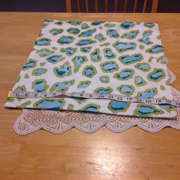 Abstract Decorative Pillow Cover, nwot - Picture 2 of 4